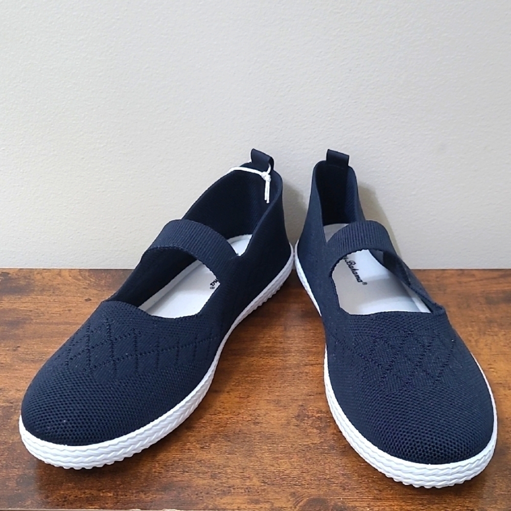 NWT Tommy Bahama Navy Blue Slip-on Mary Jane style shoes size 8.5
